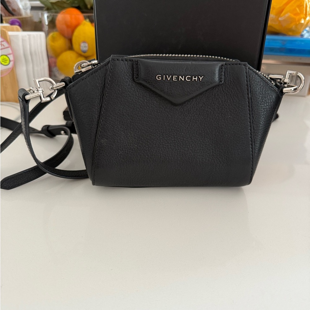 Givenchy Antigona Black Crossbody Bag with Minimalist Design